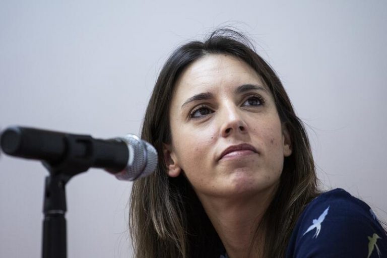 Irene Montero: «Ninguna economía se sostiene sin las mujeres»
