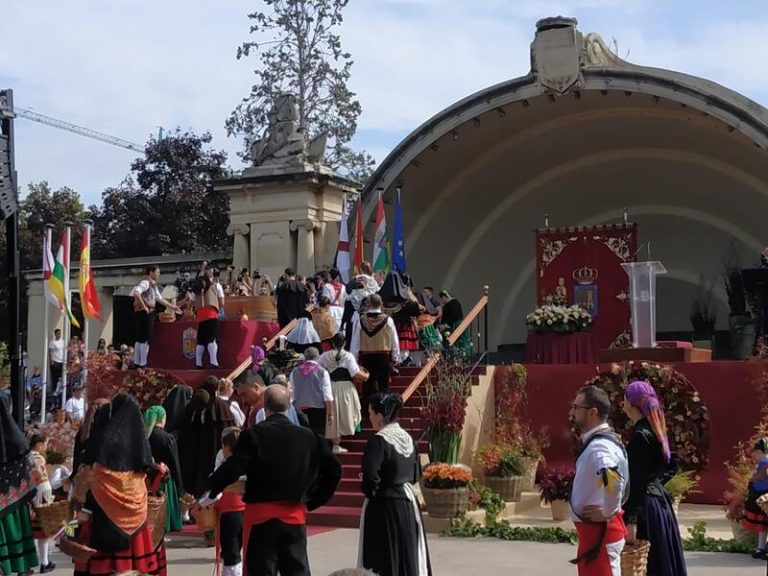 La Misa y Ofrenda del Primer Mosto a la Virgen de Valvanera, acto central en los Sanmateos de Logroño