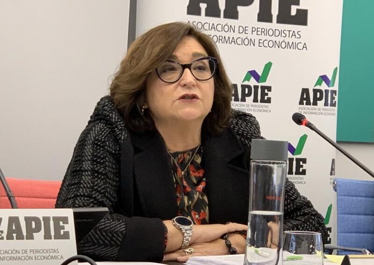 Las eléctricas avisan que la rebaja en la retribución llevará a pérdidas a muchas centrales