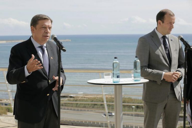 Planas, sobre la prohibición de cazar lobos: «Los ganaderos sufren miedo muchas veces»