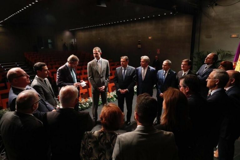 Felipe VI inaugura Expoliva, la feria que sitúa a Jaén en el epicentro mundial del sector oleícola