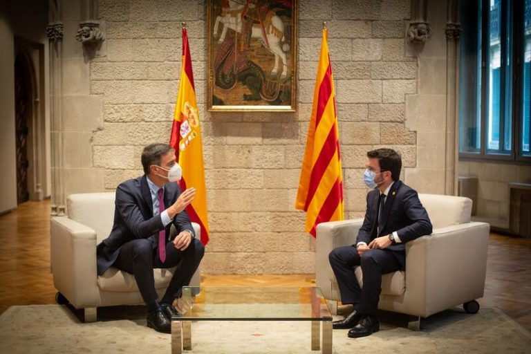 La mesa de diálogo sobre Cataluña centra la ofensiva del PP y Vox contra el Gobierno en el Congreso