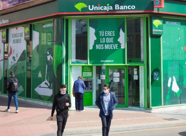 Unicaja Banco se reúne con sindicatos sin concretar todavía el alcance del ERE