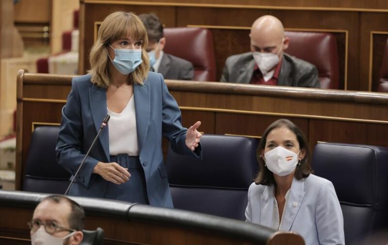 PP acusa de «fraude» al Gobierno al «rebajar» la exigencia educativa