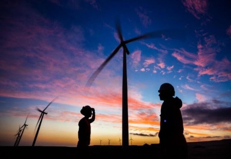 El sector eólico advierte de que se verá penalizado por las medidas para rebajar el precio de la luz