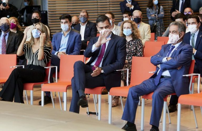 Sánchez confirma que el Consejo de Ministros aprobará la subida del SMI hasta 965 euros