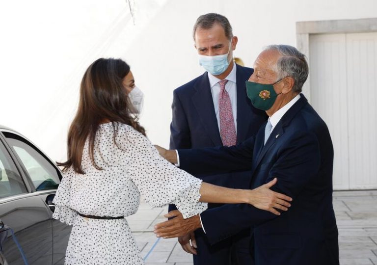 El Rey reivindica la colaboración científica en la inauguración de un centro contra el cáncer de páncreas en Lisboa