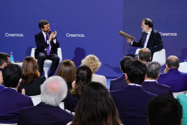 Casado comparte con Rajoy que «no hay dos sin tres» y que el PP recuperará la economía