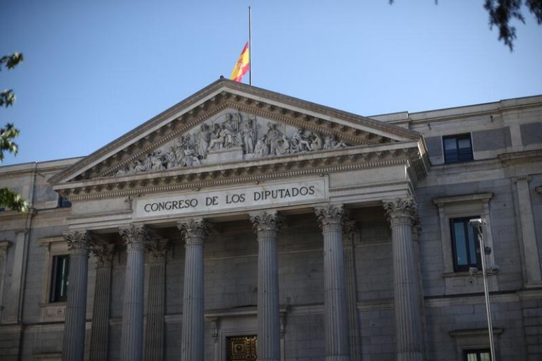 El Congreso amplía al 75% la presencia en los Plenos