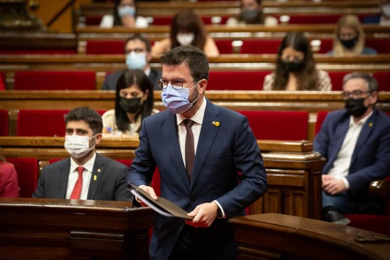 Aragonès pide al independentismo «aparcar tacticismos y subirse al tren» del diálogo