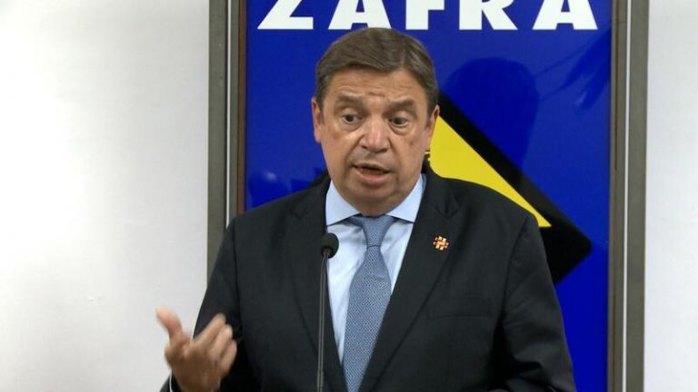 Planas: El Gobierno está «al lado de agricultores y ganaderos» para «los precios más dignos»
