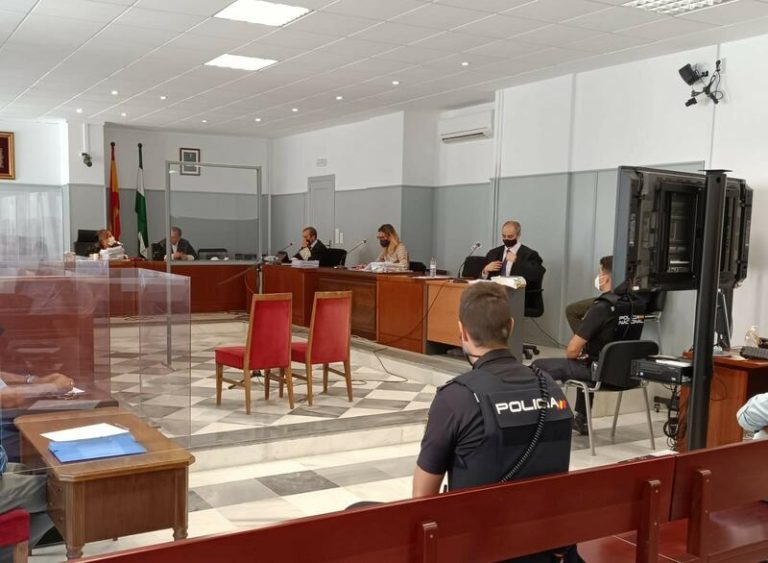 El hombre que mató a su pareja y se deshizo de su cuerpo en la basura reconoce los hechos