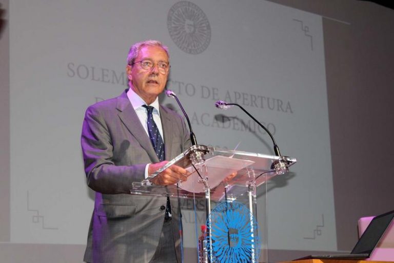 Andalucía critica que el anteproyecto de Ley de Universidades «pondere en la misma medida» docencia e investigación