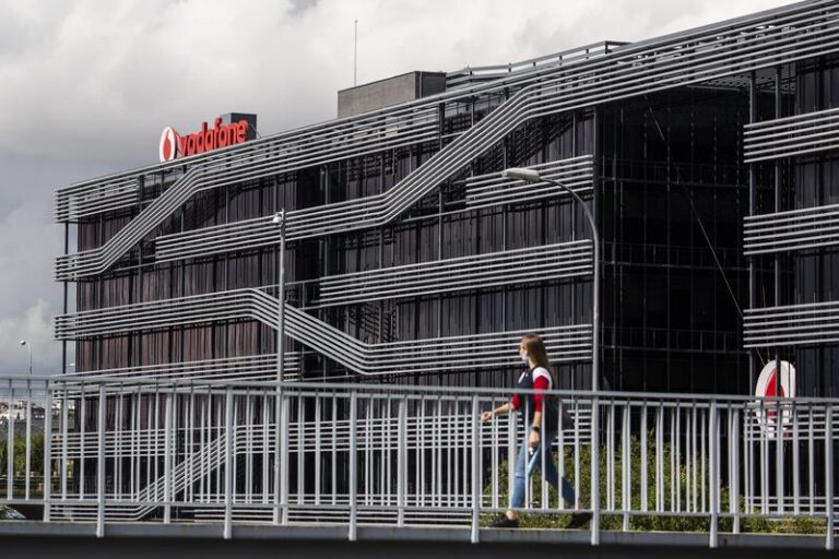 CCOO exige a Vodafone garantías de empleo y salidas voluntarias o pactas en el ERE