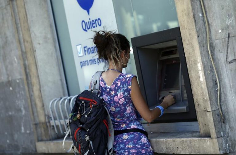 Nace la Plataforma Denaria en defensa del efectivo como «herramienta de inclusión financiera»