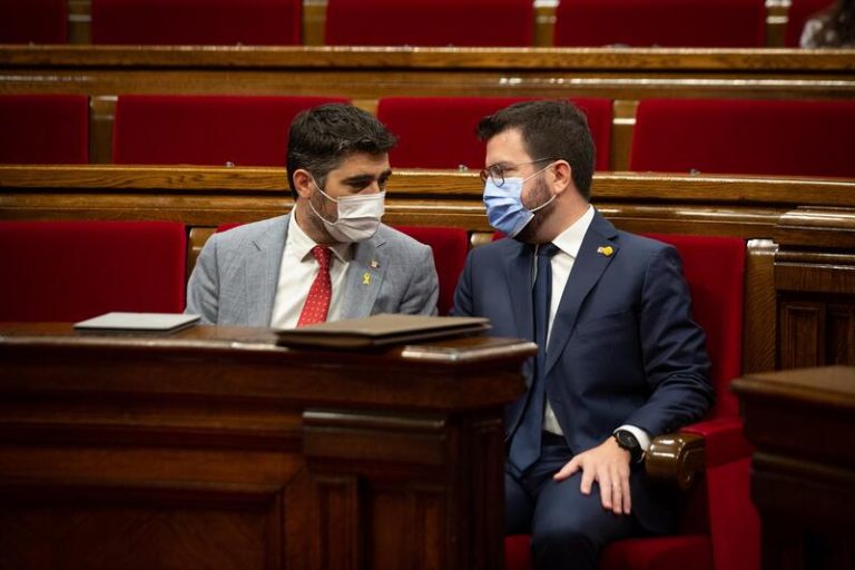 ERC y Junts piden que el Parlament fije la autodeterminación como única vía para resolver el conflicto