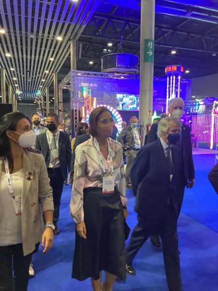 Maroto espera que «parte importante» de la inversión en turismo vaya a parques de atracciones