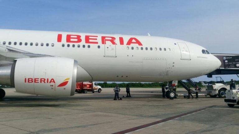 Iberia dice estar «al día» de todas las solicitudes de reembolso por cancelaciones durante la pandemia