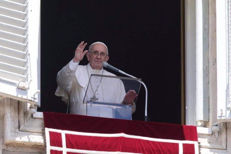 El Papa retoma su agenda internacional con un viaje a Budapest y Eslovaquia