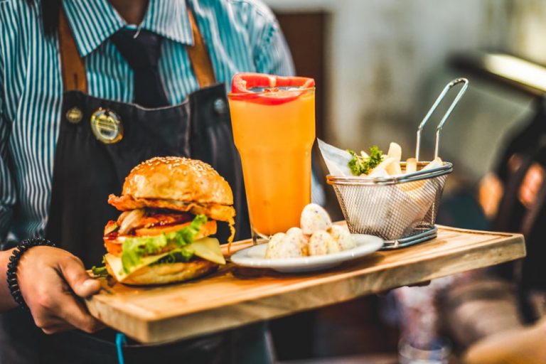 El motivo por el que los que comen comida ‘rápida’ se deprimen más