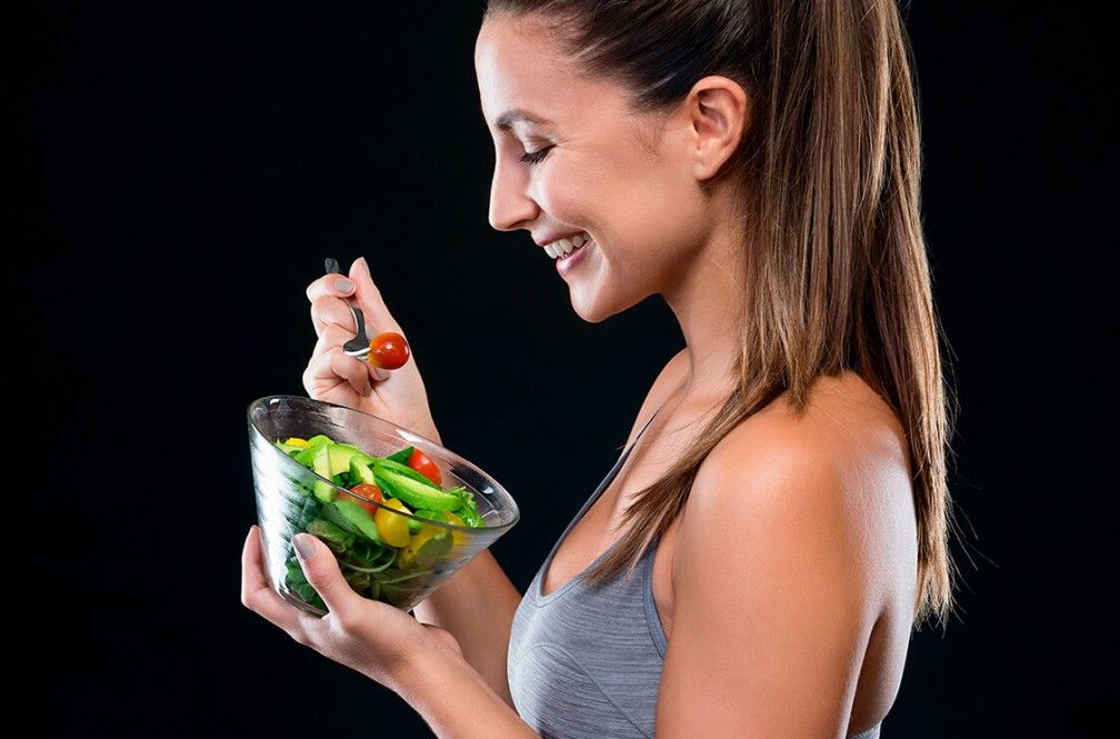 Esto es lo que le pasa a tu cuerpo si te pasas a la dieta vegana