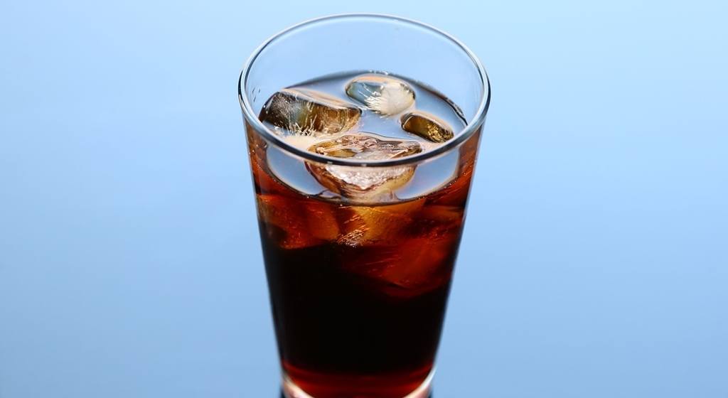 ¿La Coca-Cola afecta a los huesos?