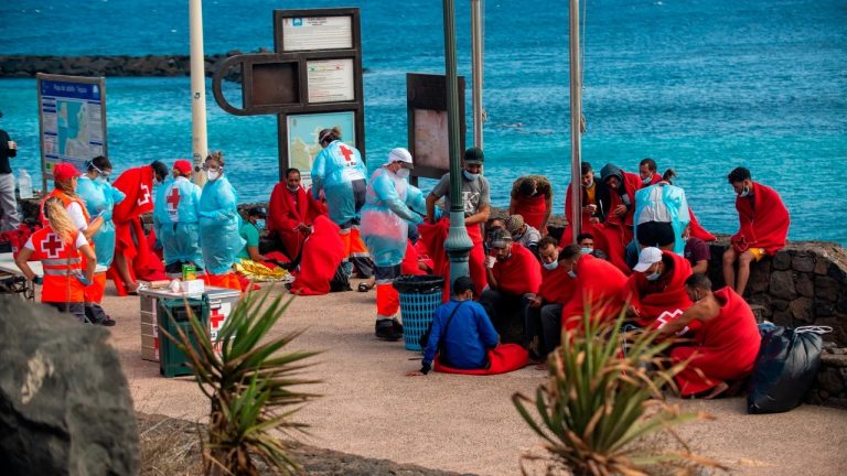 Llega por sus propios medios la quinta patera de este martes en Lanzarote