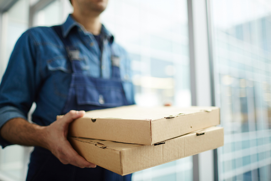 Los mejores trucos para pedir comida a domicilio y ahorrar un pastón