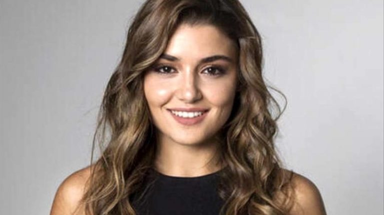 Love is in the air: así era Hande Erçel antes de hacerse famosa