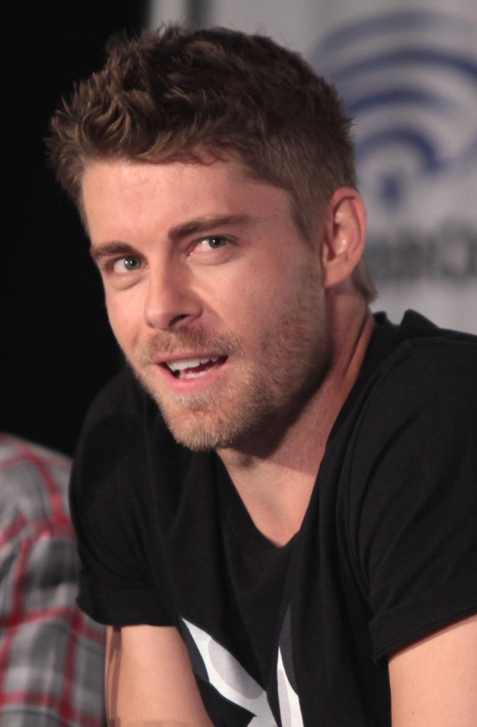 Así Luce Luke Mitchell