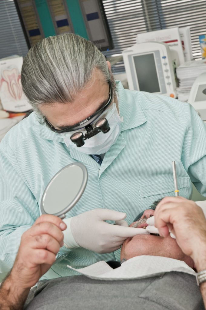 ¿Cuál es el precio de una endodoncia?