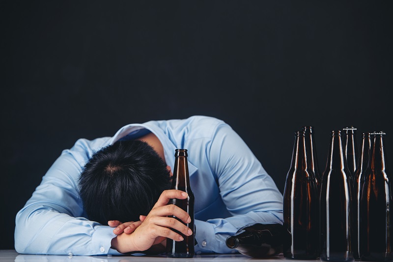 Qué Te Puede Pasar Si Bebes Alcohol Todos Los Fines De Semana