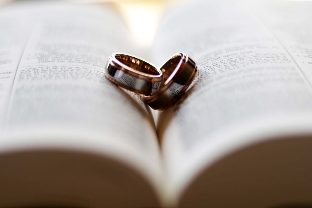 Por Qué El Anillo De Matrimonio Se Coloca En El Dedo Anular 4 Anillos