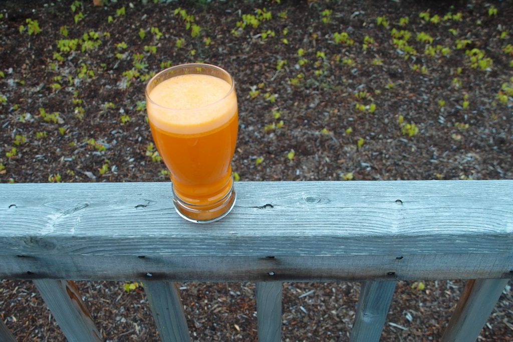 Por Qué Deberías Incluir Jugo De Zanahoria En Tu Dieta