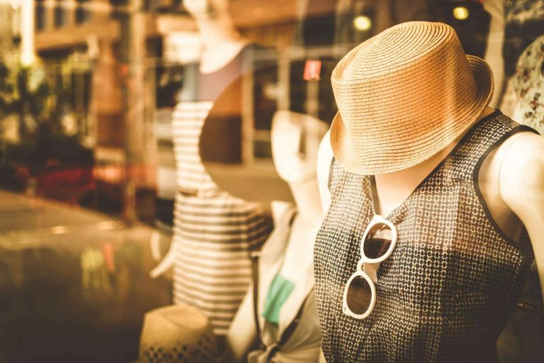 marcas como Barbour o Weekend Offender destacan en el catálogo de moda casual