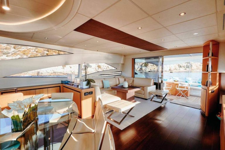 Alquiler de yates en Ibiza: Ibiza Luxury Yachts