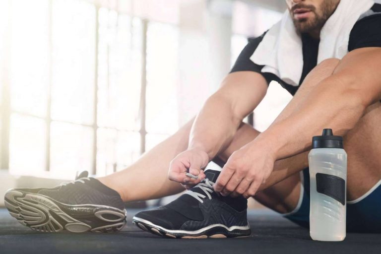 Las ventajas y características de los centros de entrenamiento Rencoach respecto a los gimnasios lowcost