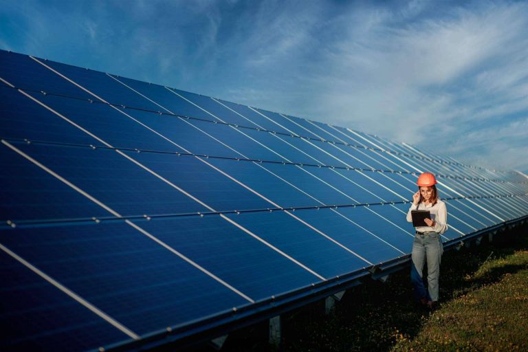 La apuesta de las industrias por las placas fotovoltaicas: Ingeniería MASRED
