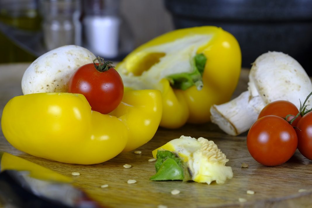 Pimientos rellenos de huevos, la exquisita receta que nunca has probado
