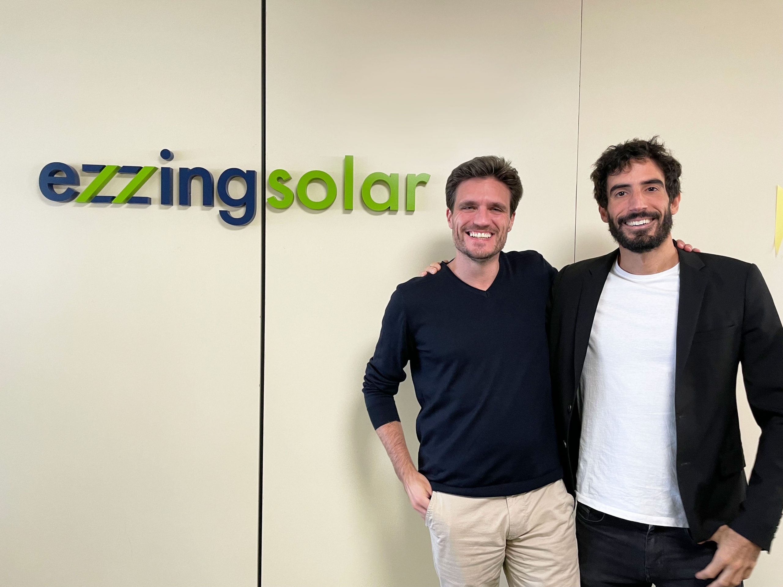 1633506114 Ezzing Solar Alberto Cort S Y V Ctor Sancho Scaled