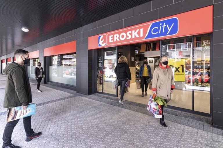 El grupo Eroski cierra con un beneficio de 42 millones en el primer semestre