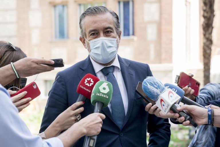 El PSOE pide citar en el Congreso por ‘Kitchen’ a Enrique López