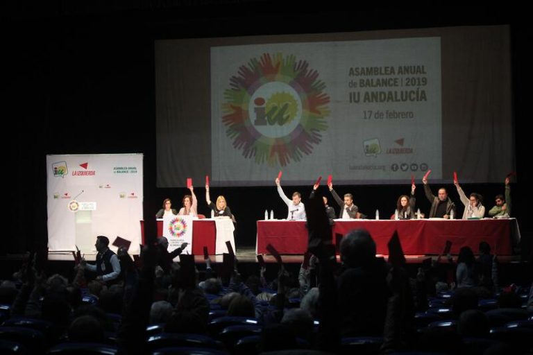 IU abre un amplio debate para recabar la opinión de sus bases sobre el grado de cumplimiento de los acuerdos de Gobierno