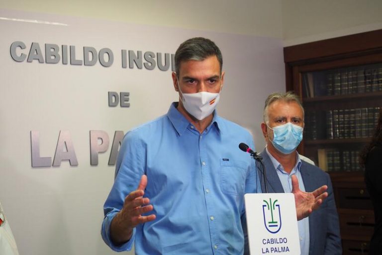 Sánchez anuncia más de 200 millones de euros para la reconstrucción de La Palma