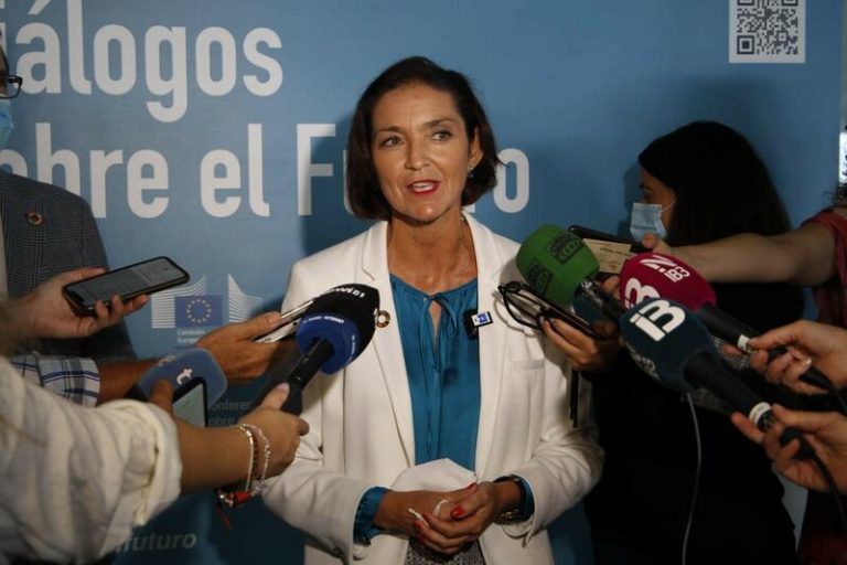 Maroto asegura que «la temporada turística se va a alargar» en Baleares