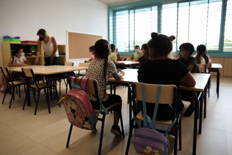 El Congreso debate la necesidad de protocolos en los colegios frente al acoso