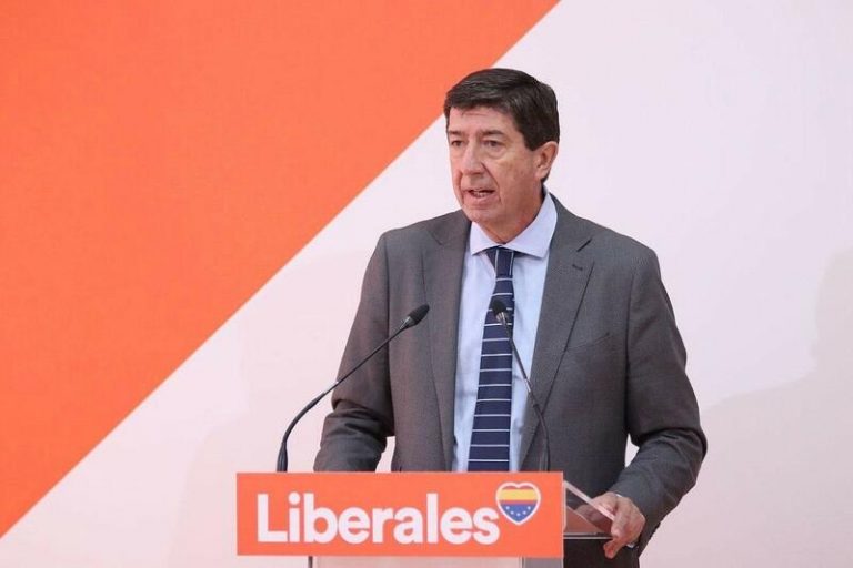 Cs reprocha a Espadas que solo «quiere la foto con el presidente»