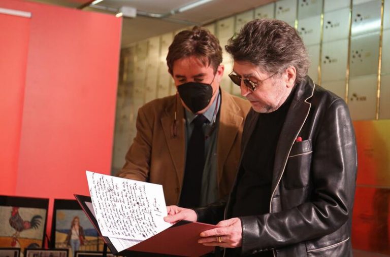 Joaquín Sabina: «Ahora que se dicen tantas tonterías de la marca España. Nuestra mayor riqueza es el idioma»