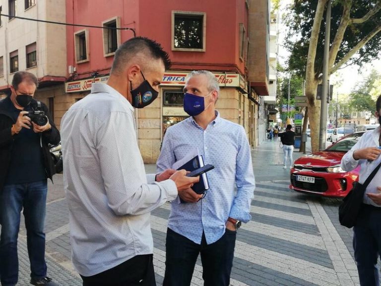 A juicio el joven por grabar a la Policía entrando en un piso en el confinamiento