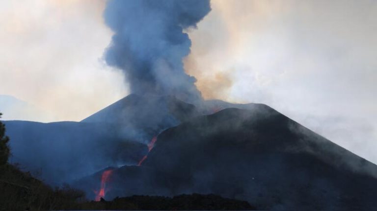 El Pevolca: El final de la erupción no se producirá «ni a corto ni a medio plazo»